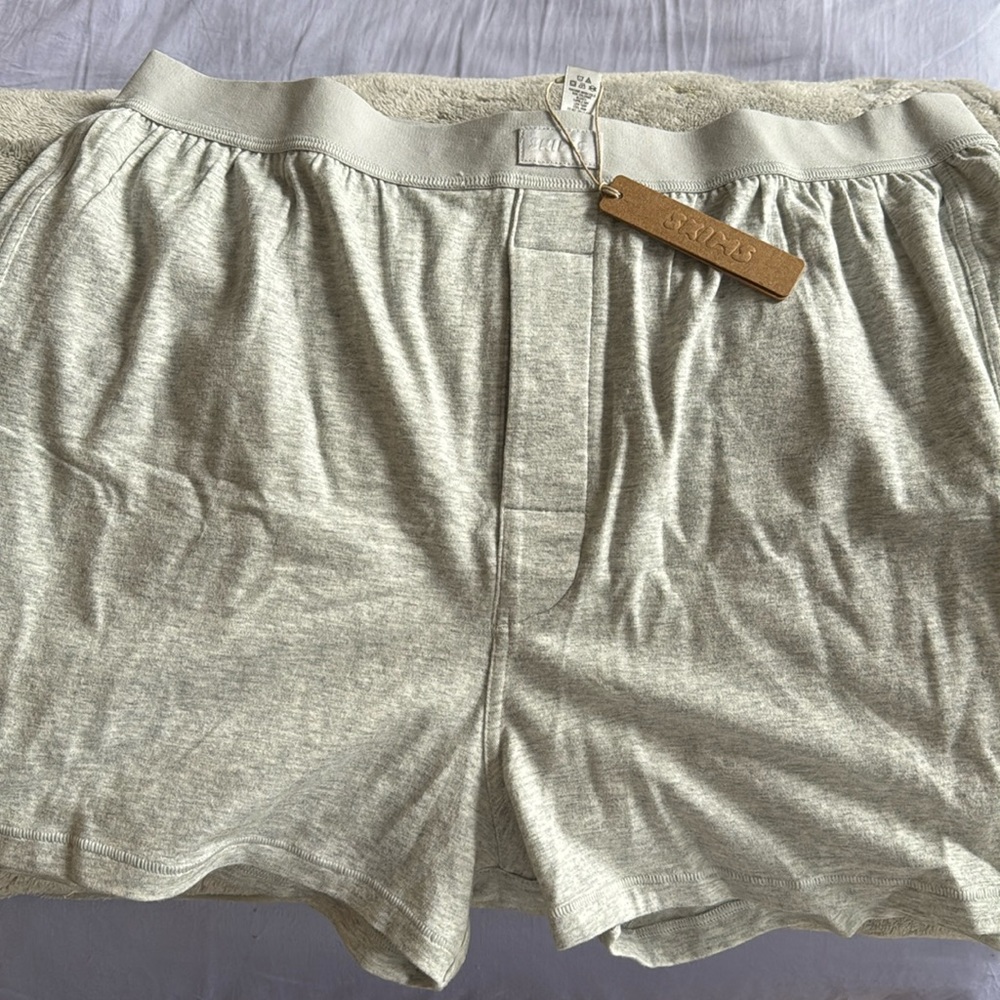 Skims Boyfriend Loose Boxer in Gray